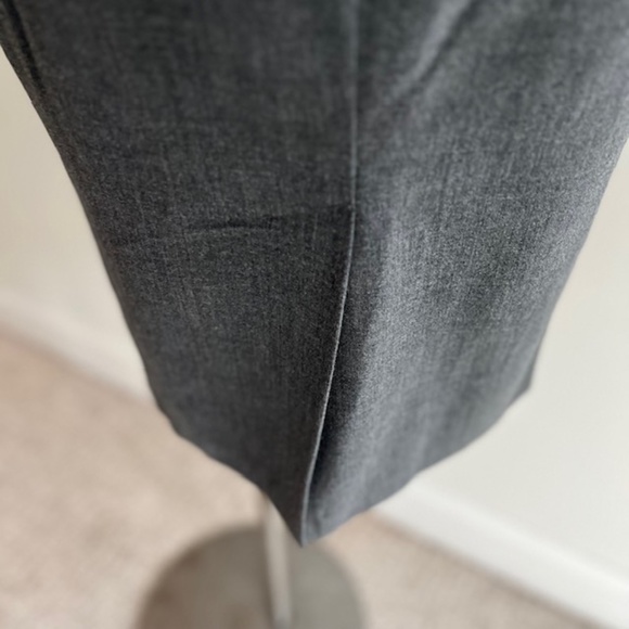 LAUNDRY by Shelli Segal Pencil Skirt Gray Stretch Front Zip - Picture 3 of 7